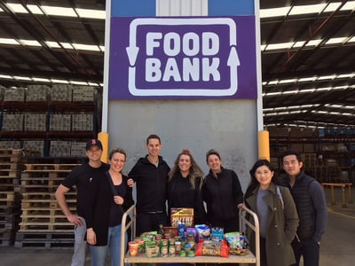 volunteer-benefit-increases-employee-engagement-foodbank