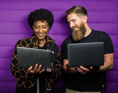 employees-computer-comms