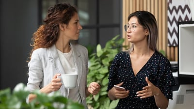 manager-employee-one-to-one-min