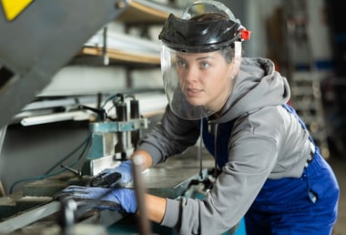 What is a Deskless Worker? Definition & Examples | RGER