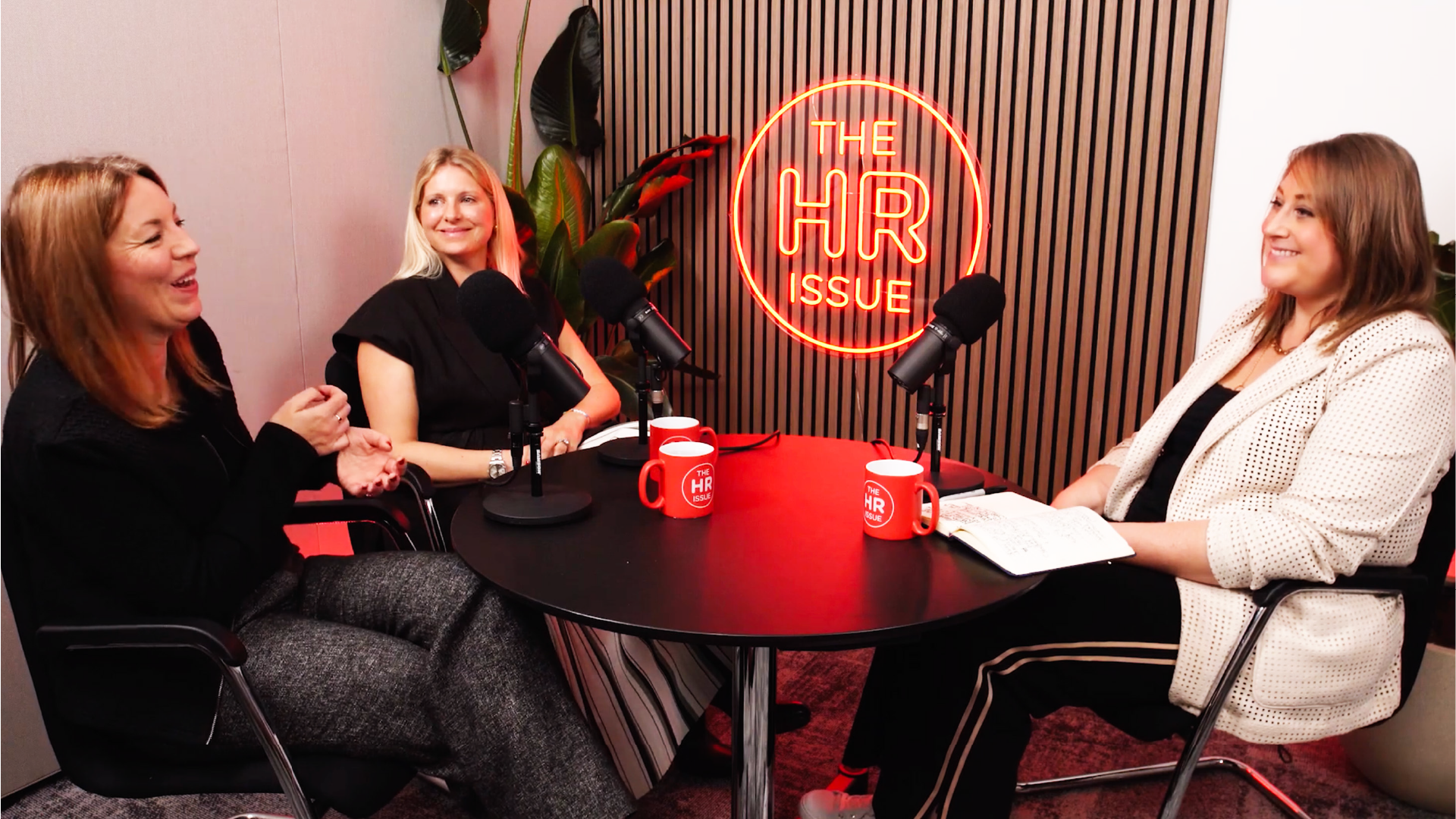 HR Issue_S2E4_Thumbnail_Kellie and Cecelia