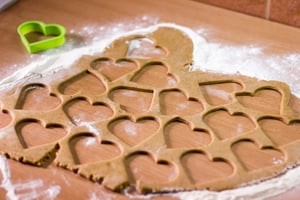 heart-shaped-cookie-cutters.jpg